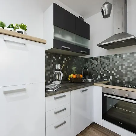 Apartman Shine *