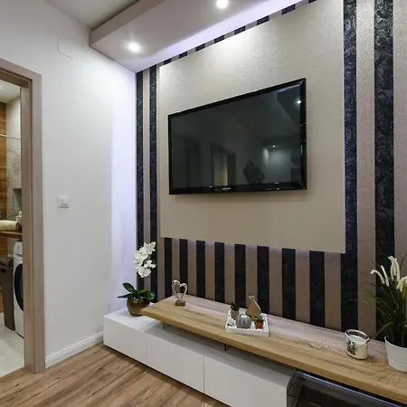 Shine Apartment
